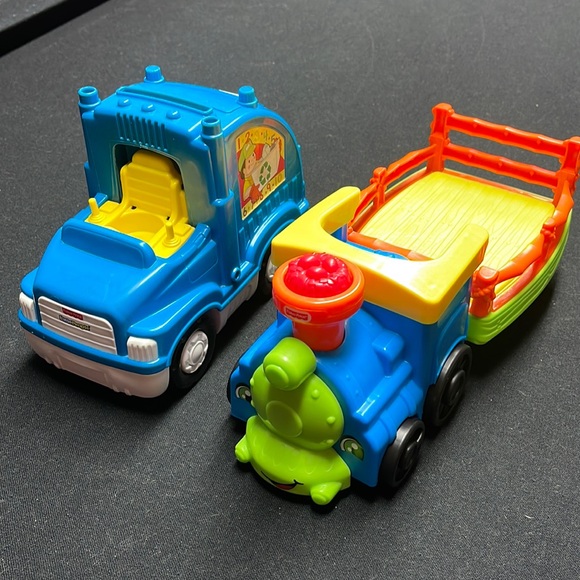 Fisher Price Little People Recycling Garbage Truck Sing n Learn & Zoo Train Toy - Picture 1 of 14